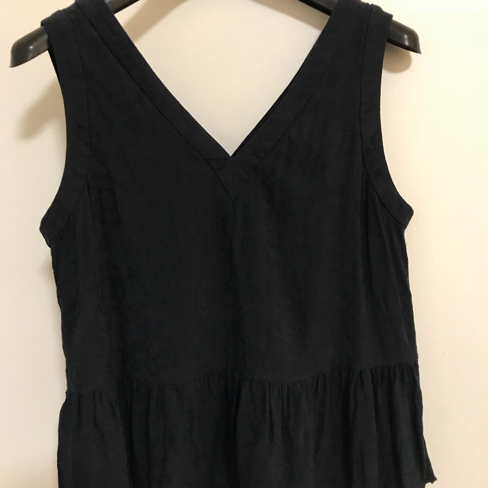 Ann Taylor loft peplum tank